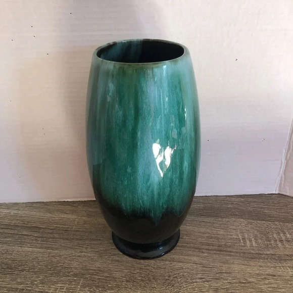 Vtg Blue  Mountain Pottery XL Vase - Picture 4 of 11